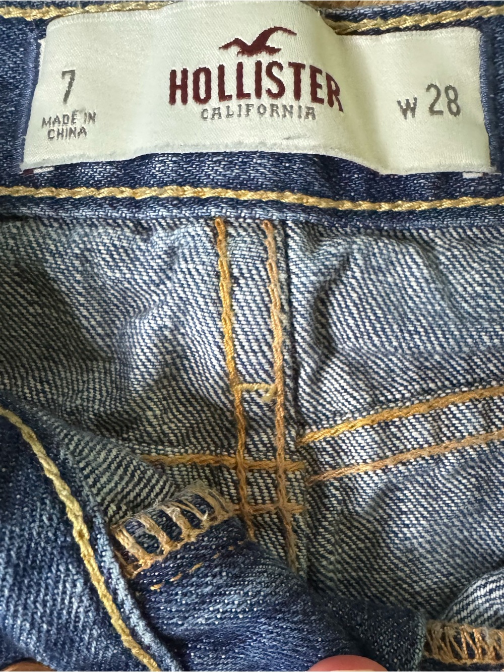 Hollister Distressed Denim Cutoff Shorts Size 7 W28 Y2K Low Rise - Picture 6 of 6